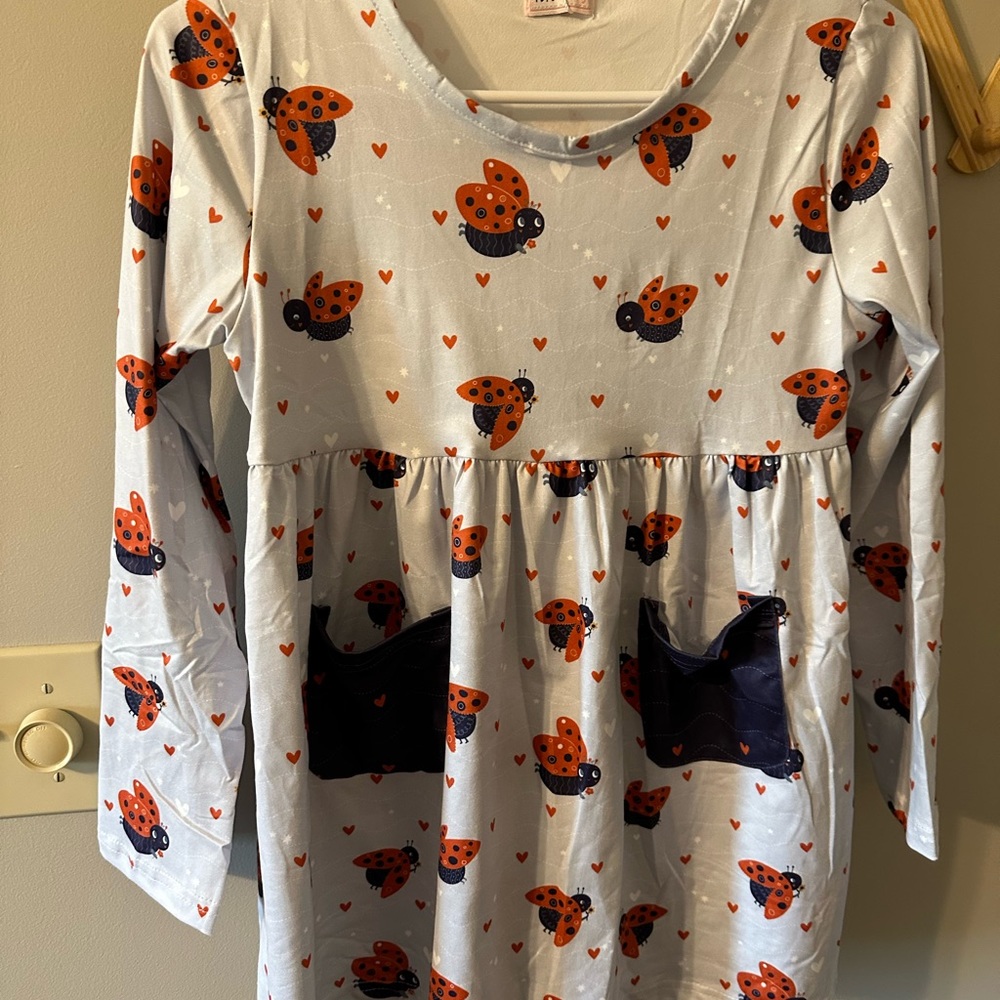 Pete and Lucy matching pant set. NWT. Ladybug print. Size 10/12